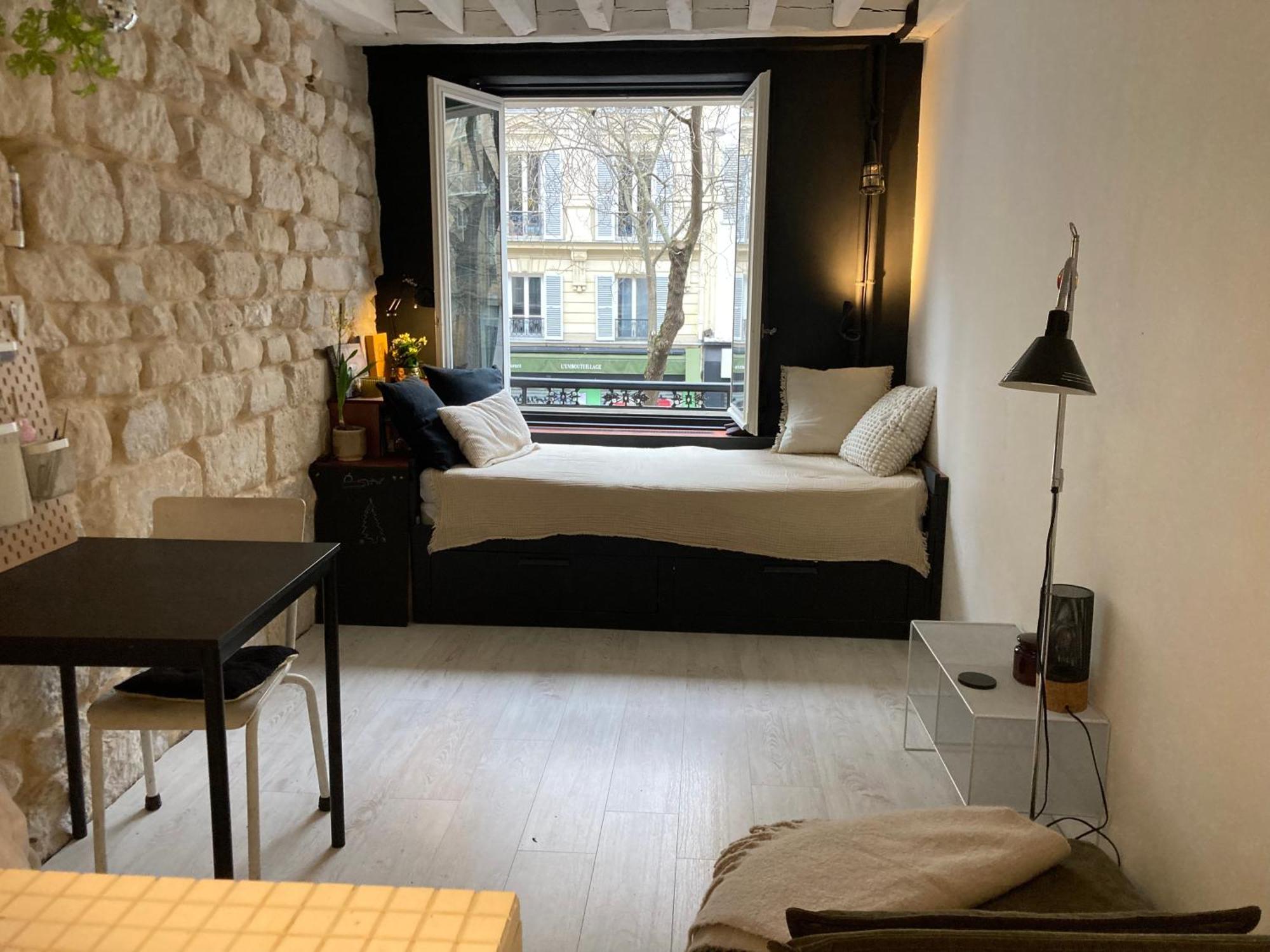 Pres Du Marais Apartment